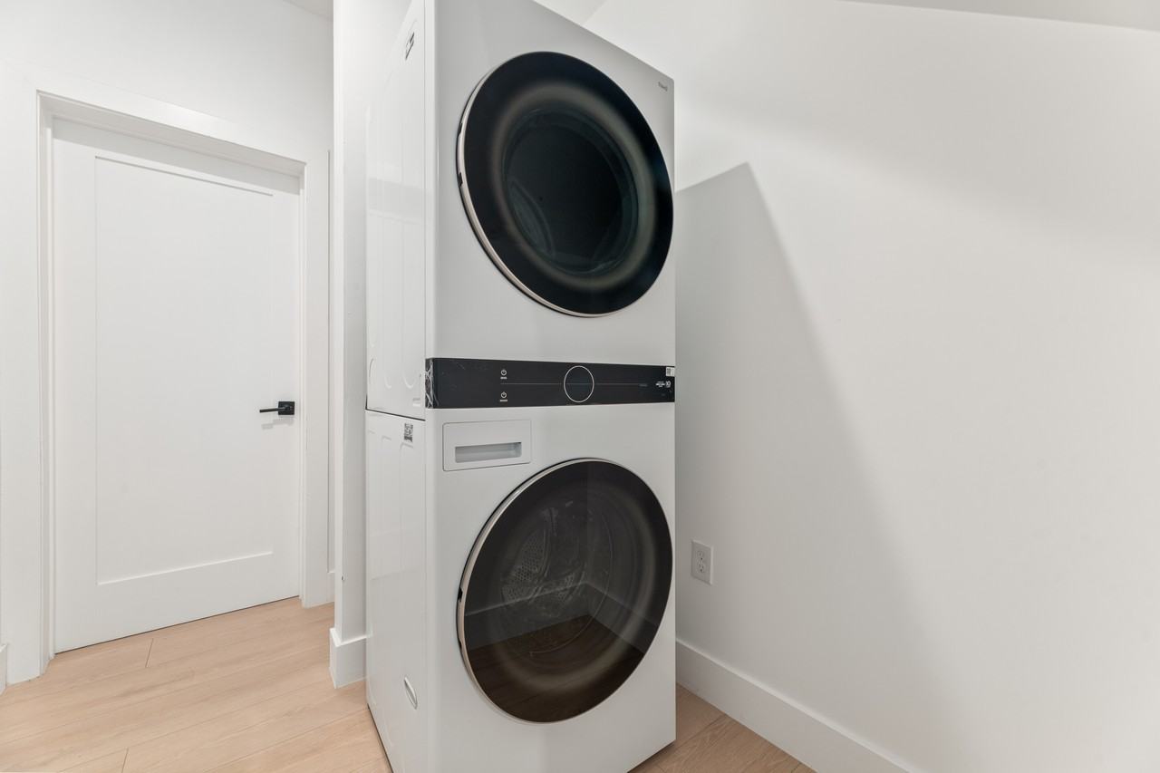 436 E 28th St #1 - Photo 7 of 12