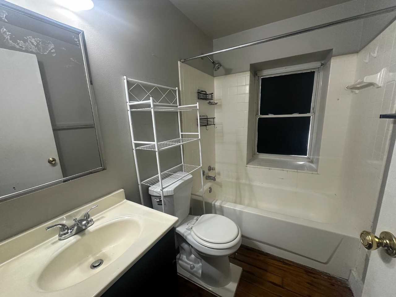 1701 Sycamore Street - Photo 3 of 21