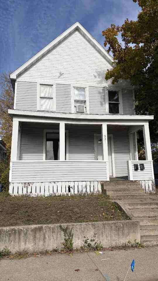 921 Vine St - Photo 3 of 20