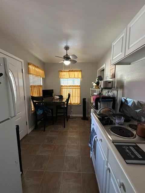 180 N San Joaquin Ave Unit B - Photo 4 of 16