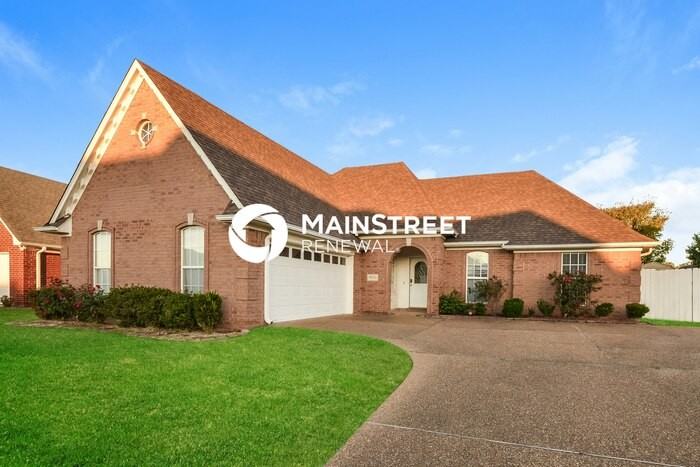 4462 Alixs Drive - Photo 2 of 19