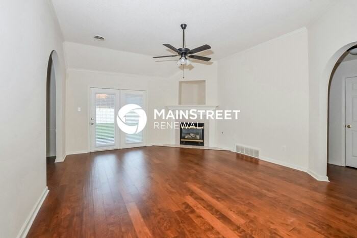 4462 Alixs Drive - Photo 4 of 19