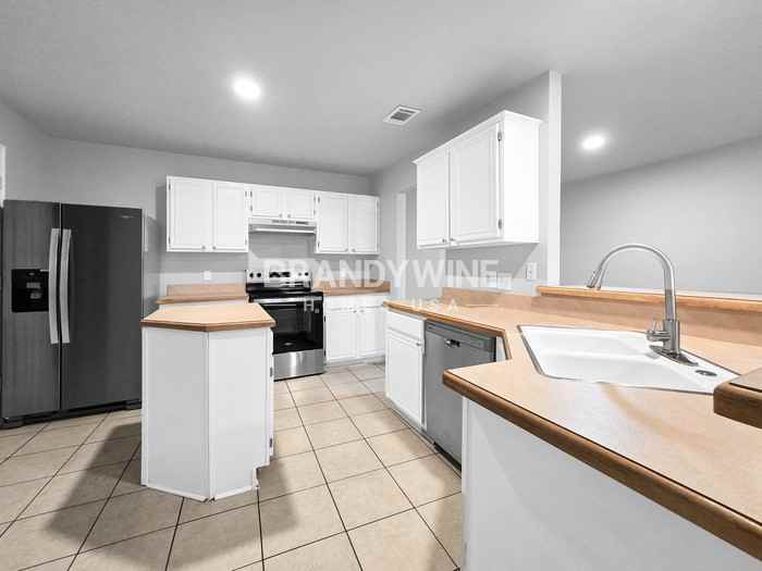 214 Streamside Dr #214 - Photo 7 of 23