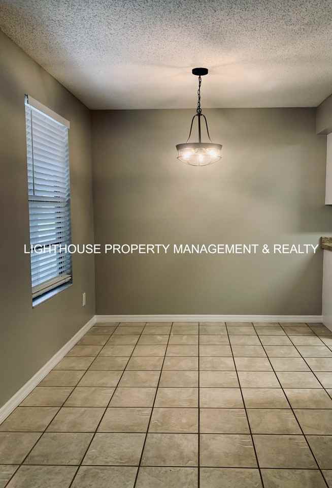 466 Crabapple Court #B - Photo 4 of 15