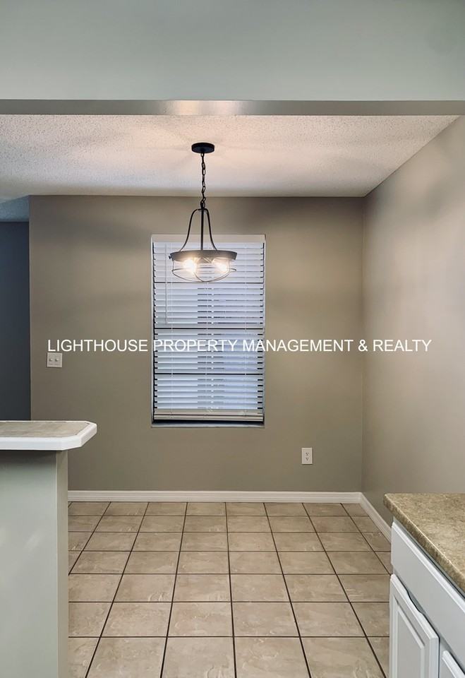 466 Crabapple Court #B - Photo 5 of 15