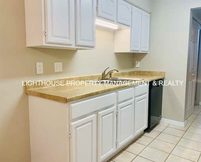 466 Crabapple Court #B - Photo 6 of 15