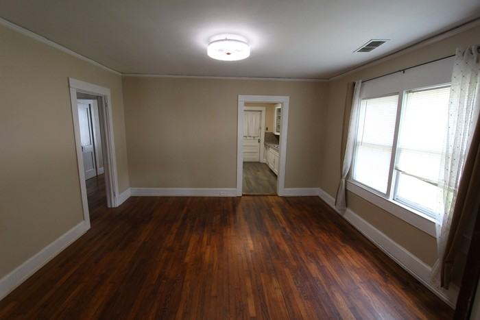 234 Saluda St - Photo 6 of 16