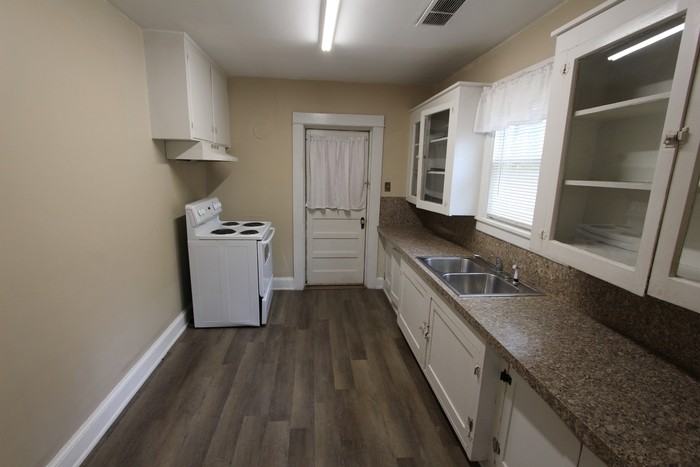 234 Saluda St - Photo 7 of 16