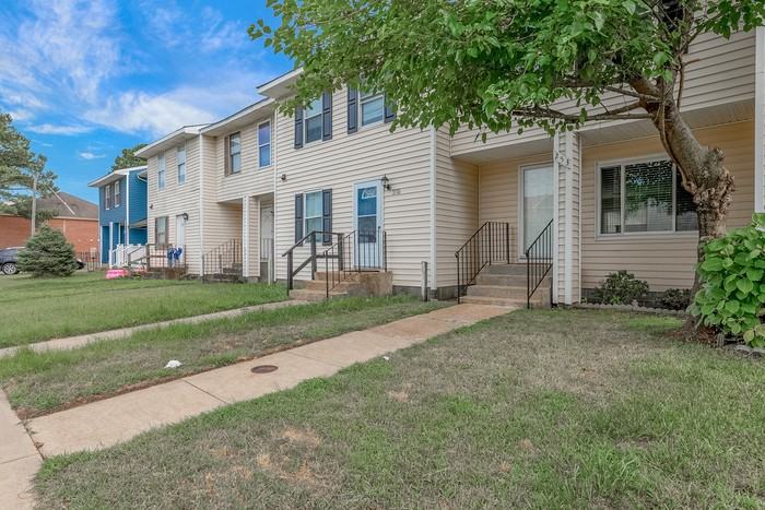 253 Greenbrier Ave - Photo 4 of 16