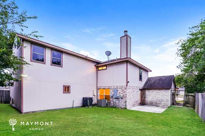 1910 Windy Peaks Ct - Photo 3 of 3