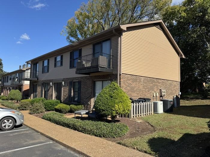 5807 Brentwood Trce #5807 - Photo 3 of 20