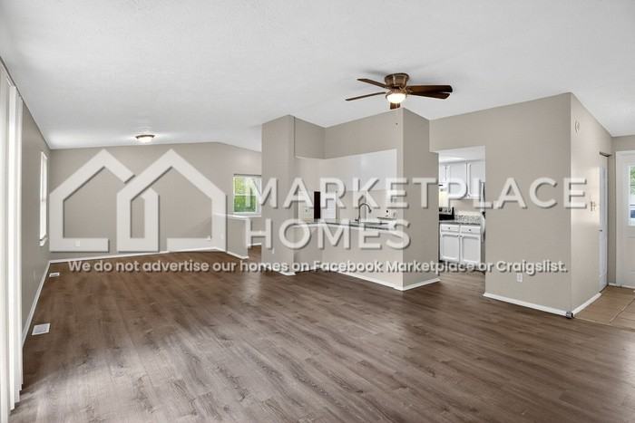 916 Whidbey Ct - Photo 5 of 29