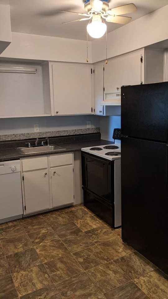 1499 Hawkins St #1 - Photo 6 of 21