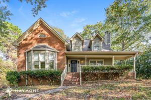 featured image of 2915 Riverview Rd