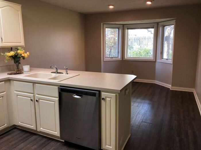 11542 Applewood Cir - Photo 6 of 17