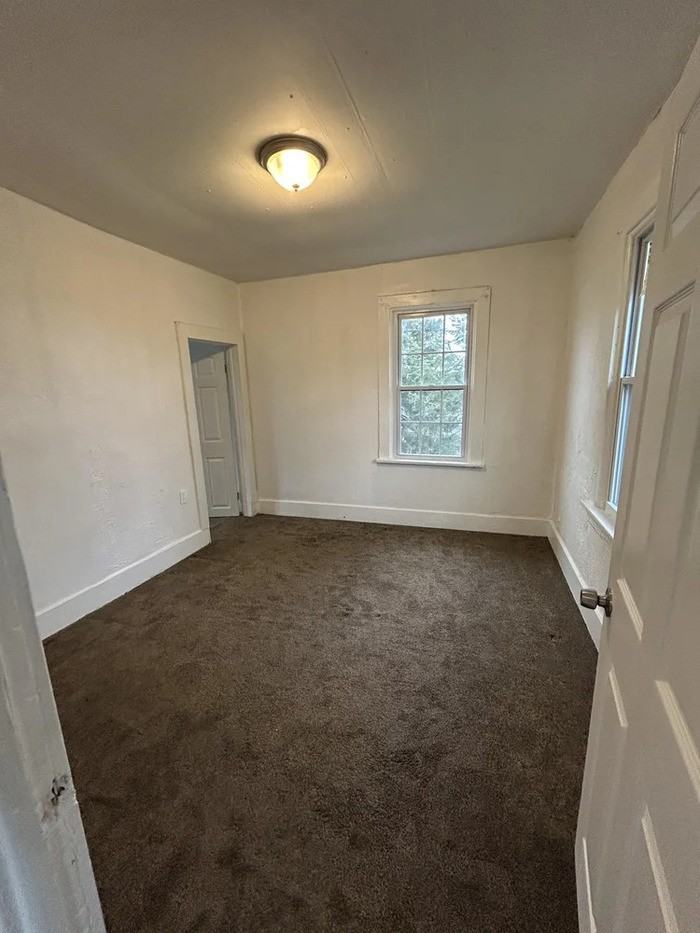 1615 Cedar Ave #2F - Photo 2 of 7