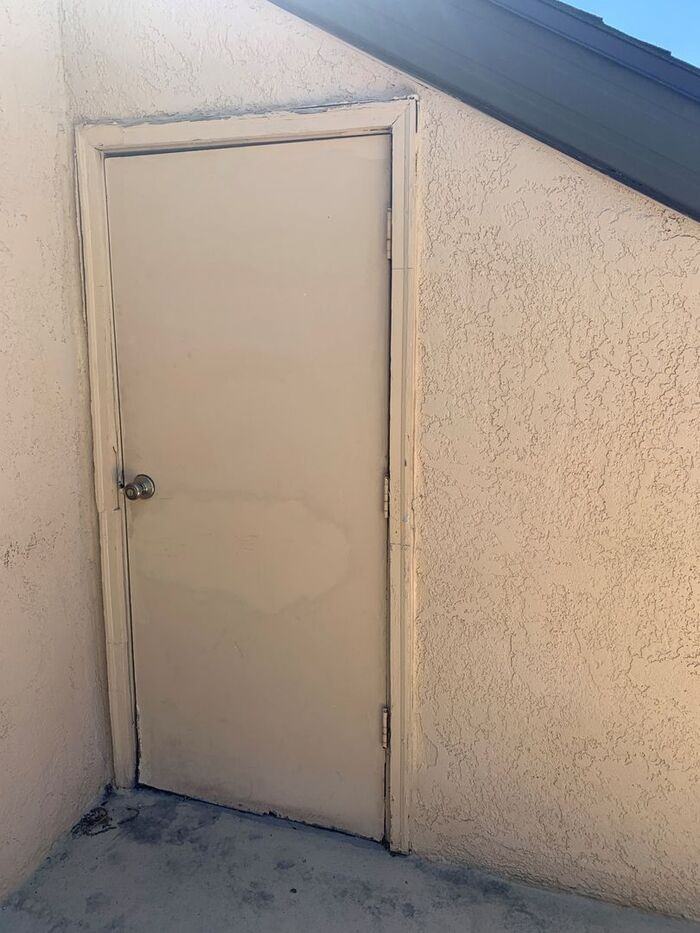 1249 East Vine Gate Drive #018 - Photo 7 of 10