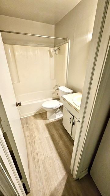 411 Central Ave #D - Photo 7 of 15