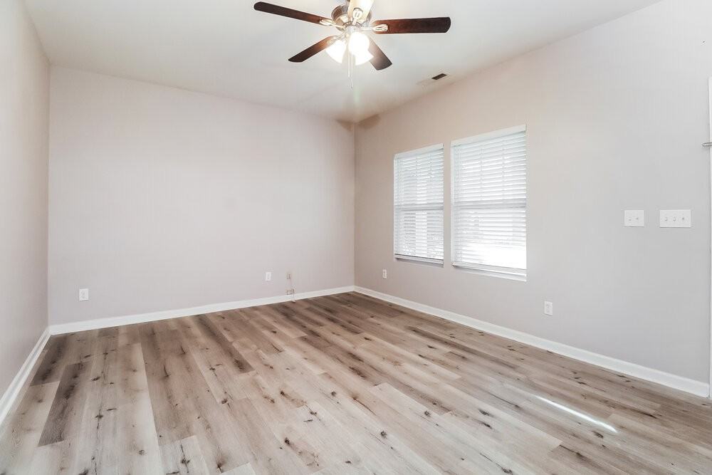 1024 Joselynn Dr - Photo 5 of 17
