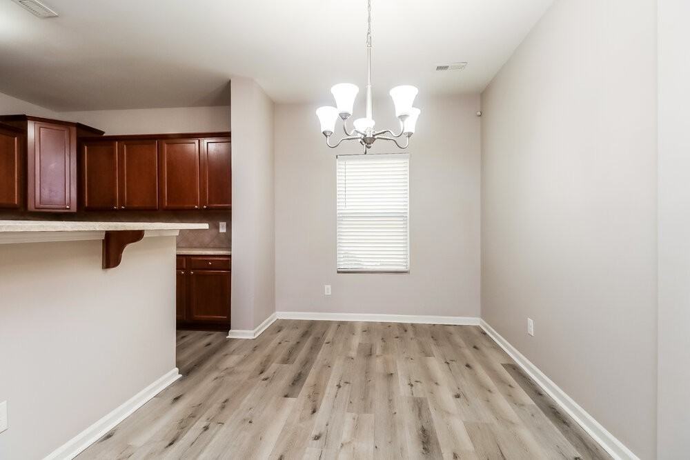 1024 Joselynn Dr - Photo 7 of 17