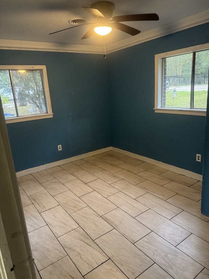 3922 Halls Ferry Rd #NA - Photo 2 of 16