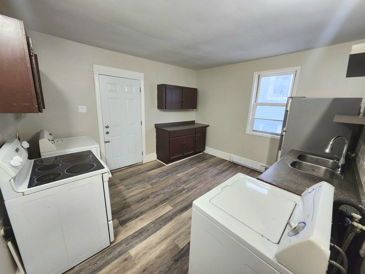 174 Guilford St #2 - Photo 3 of 18