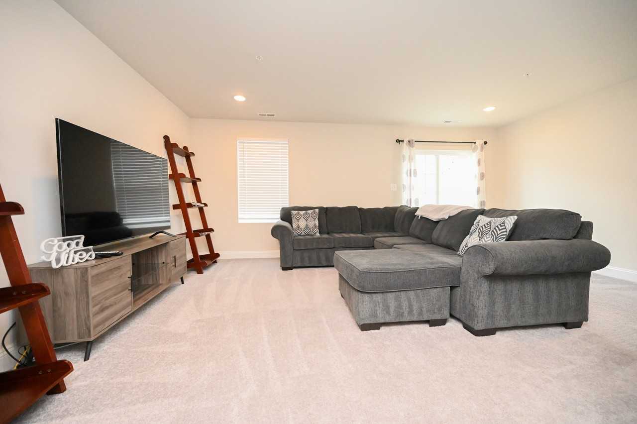 522 Calvert Way #522 - Photo 2 of 29