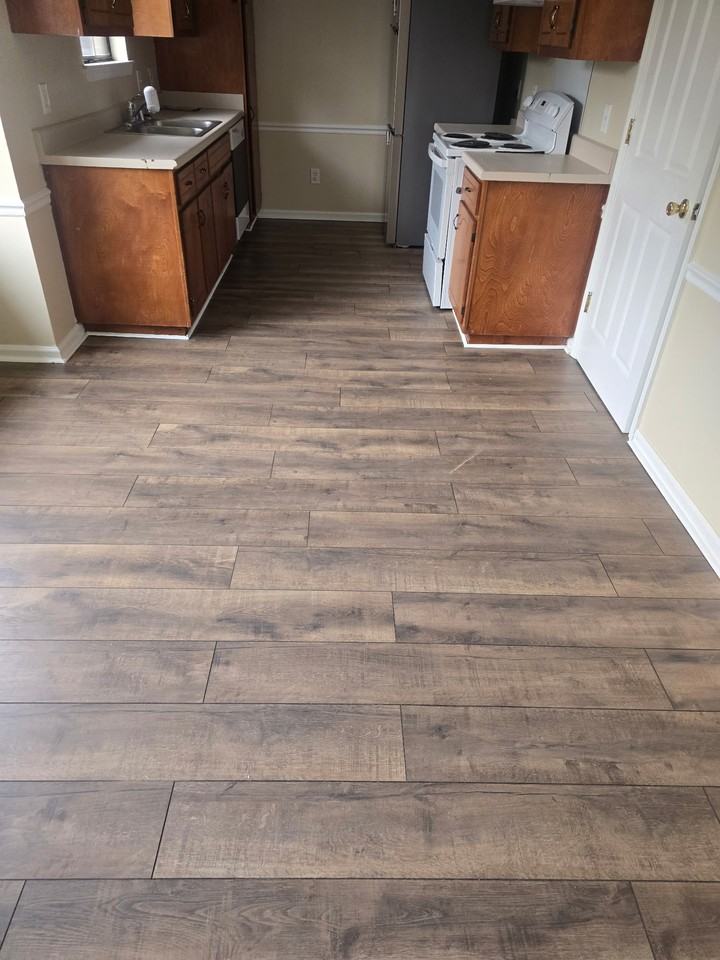 137 Laredo Cir #NA - Photo 4 of 24