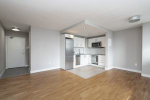 featured image of 230 Oak St