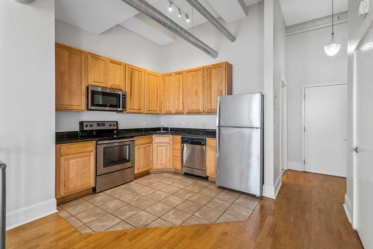 3301 Park Ave. - Photo 4 of 17