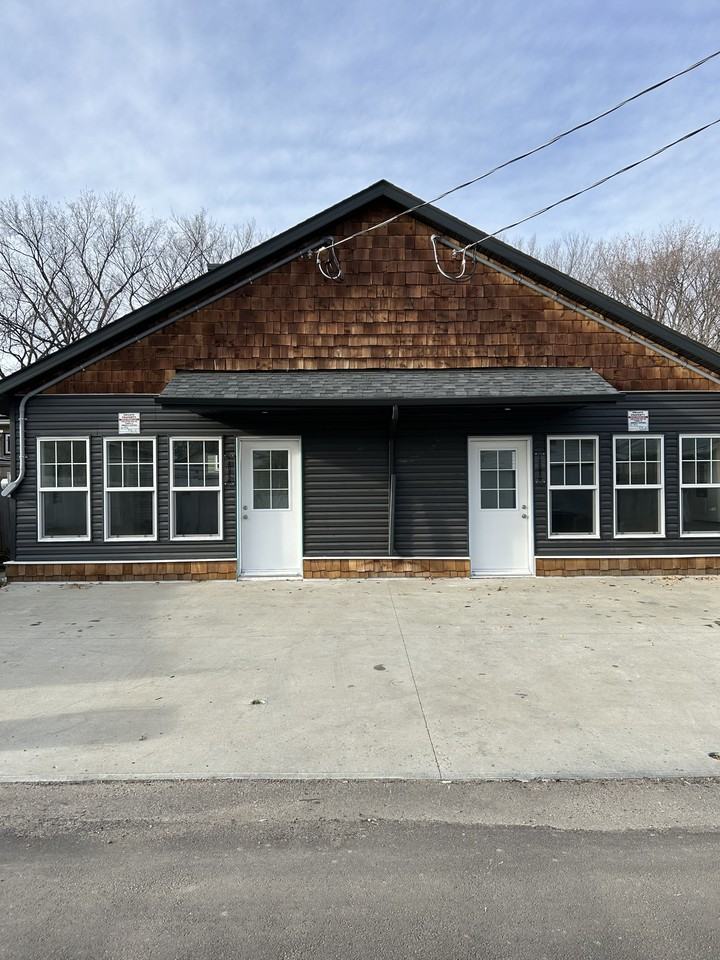 12037 59 St Nw - Photo 3 of 28