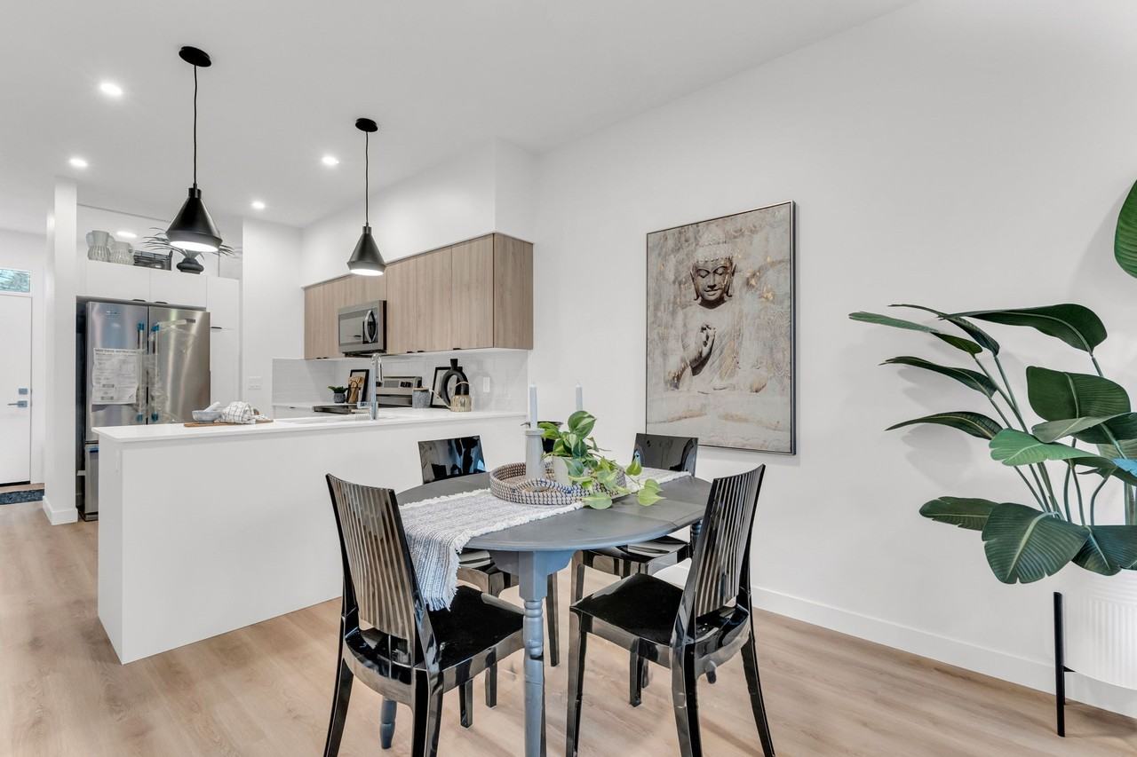 9333 149 St Nw - Photo 5 of 10