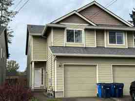 745 / 747 SE Tampa St. - Photo 1 of 1