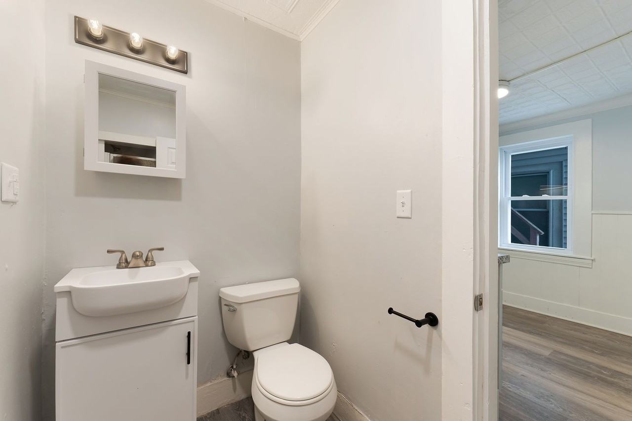 38 New York St - Photo 2 of 41