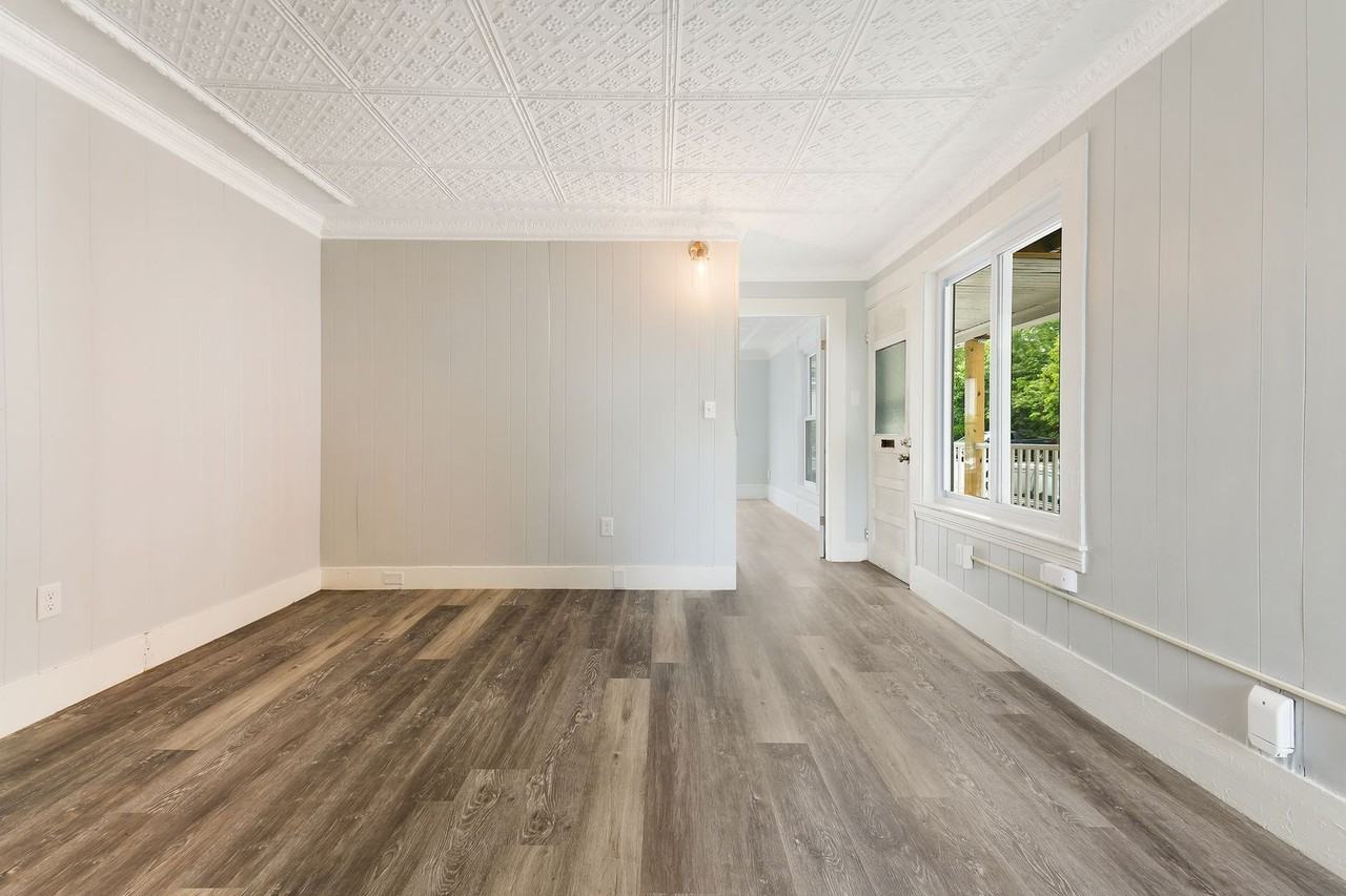 38 New York St - Photo 7 of 41