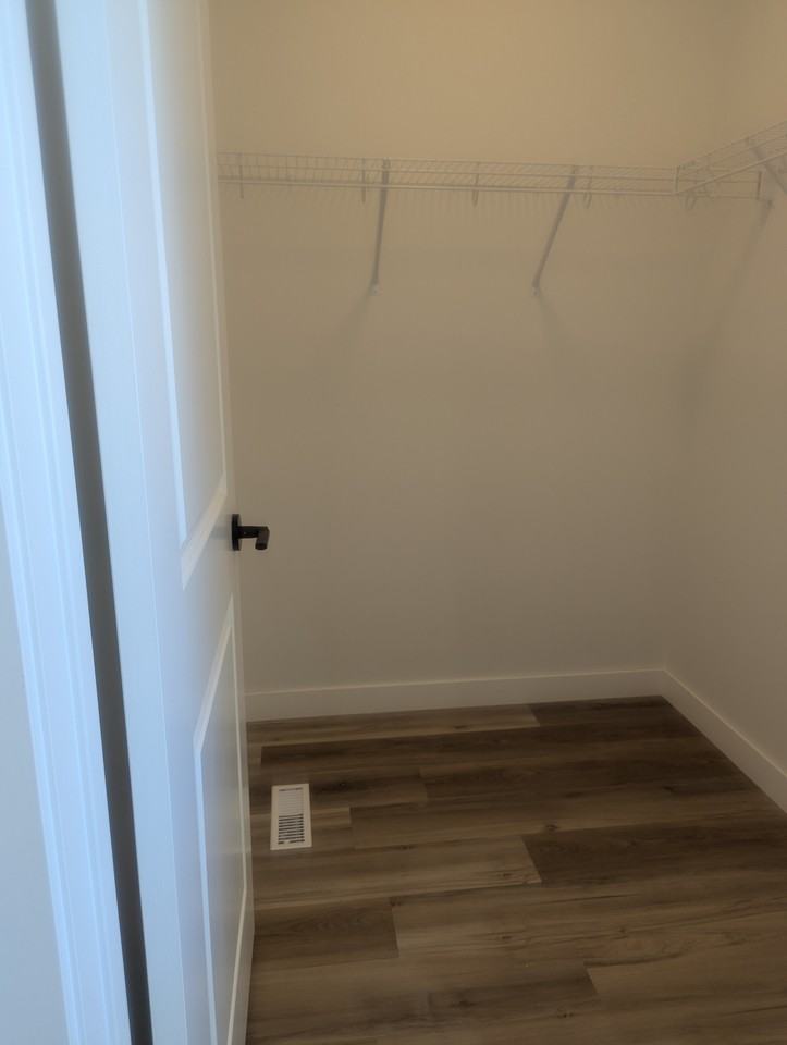 117 Yasmin Ali Crescent - Photo 2 of 7