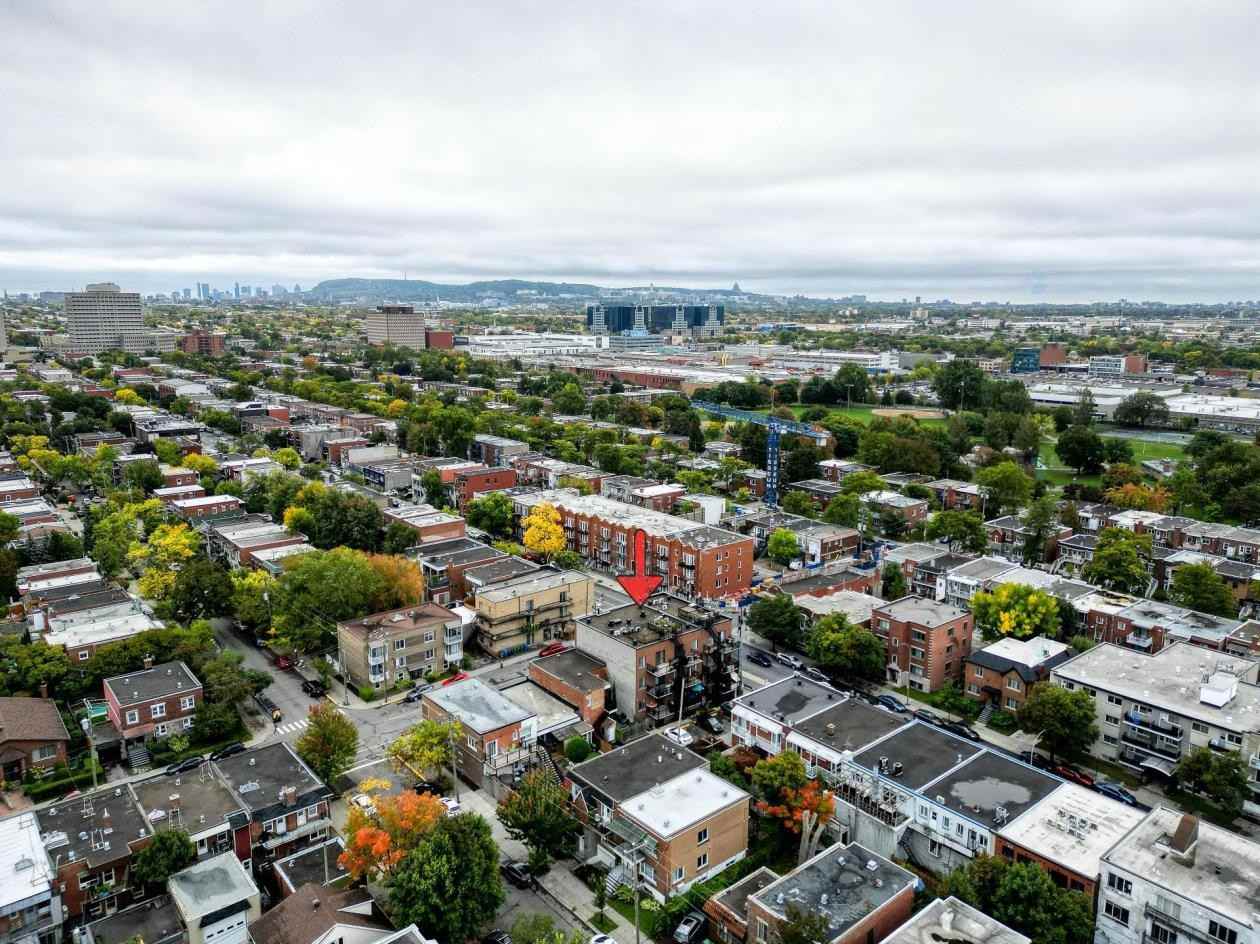 551 Rue Chabanel Est #302 - Photo 4 of 25