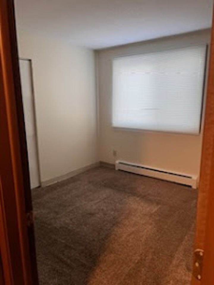2525 Harriet Ave Building - Photo 4 of 27