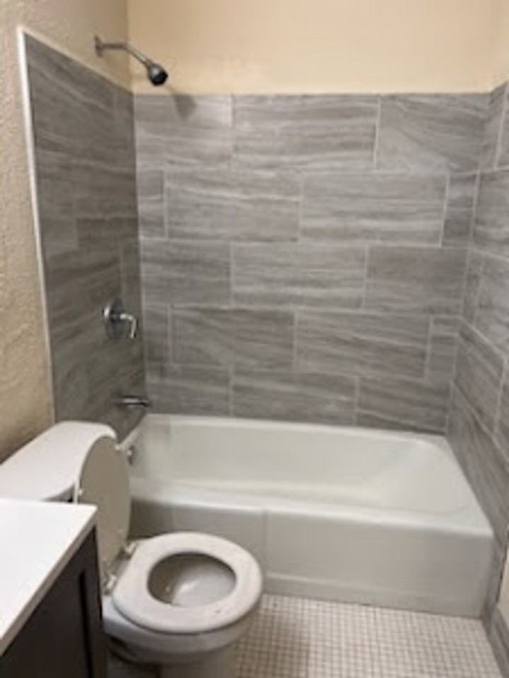 2525 Harriet Ave Building - Photo 5 of 27