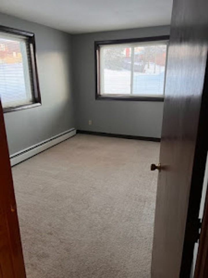 Eagle Crest Apartments - Photo 2 of 23