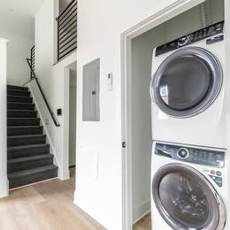 6516 Germantown Ave #2 - Photo 5 of 8