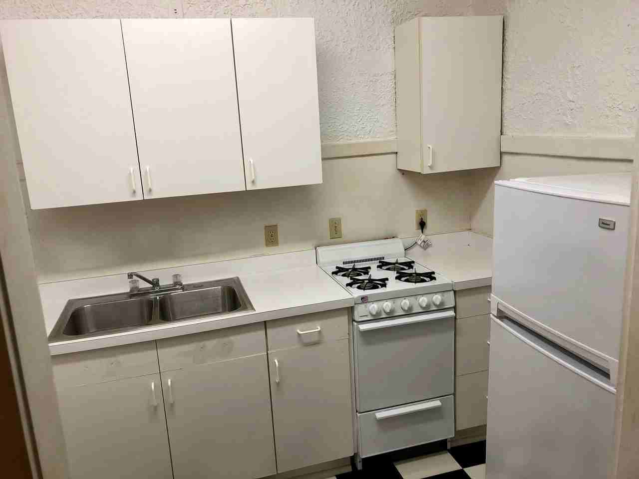 1301 Napoleon Ave #D - Photo 3 of 5