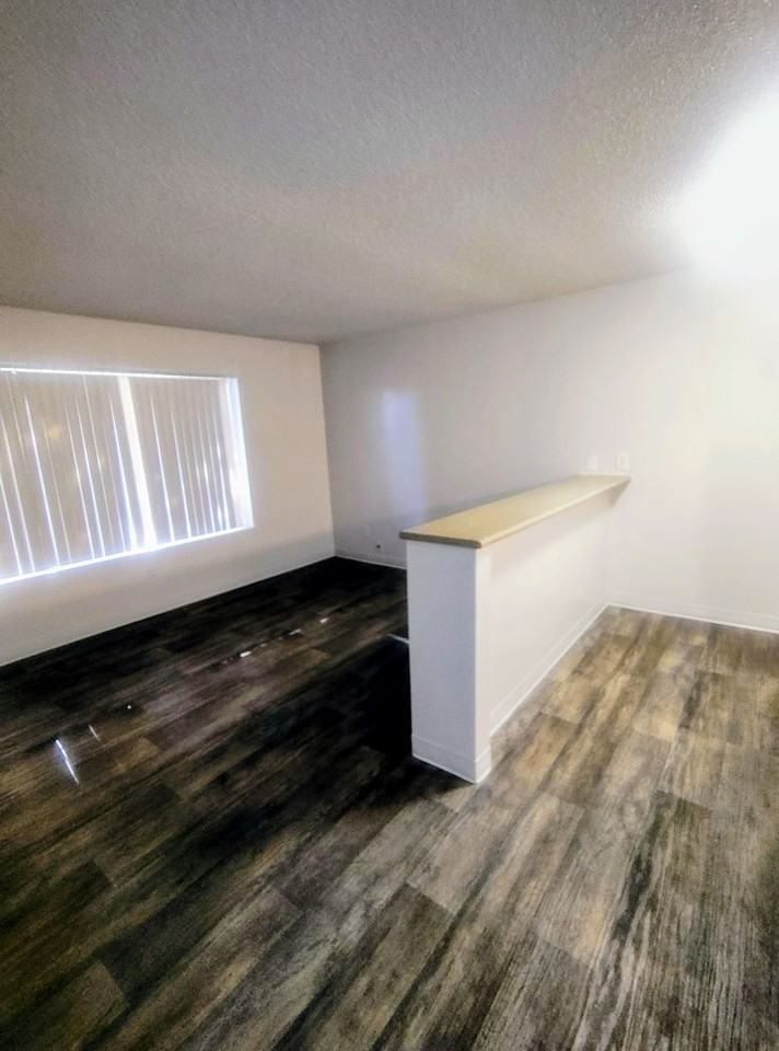 Keystone East - Photo 6 of 34