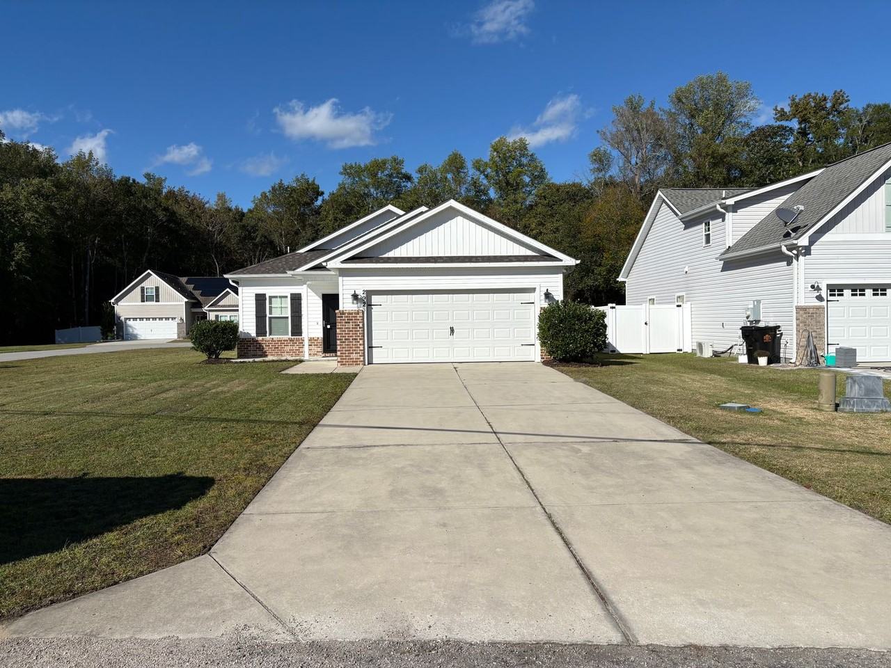 292 Clearwater Dr - Photo 4 of 34