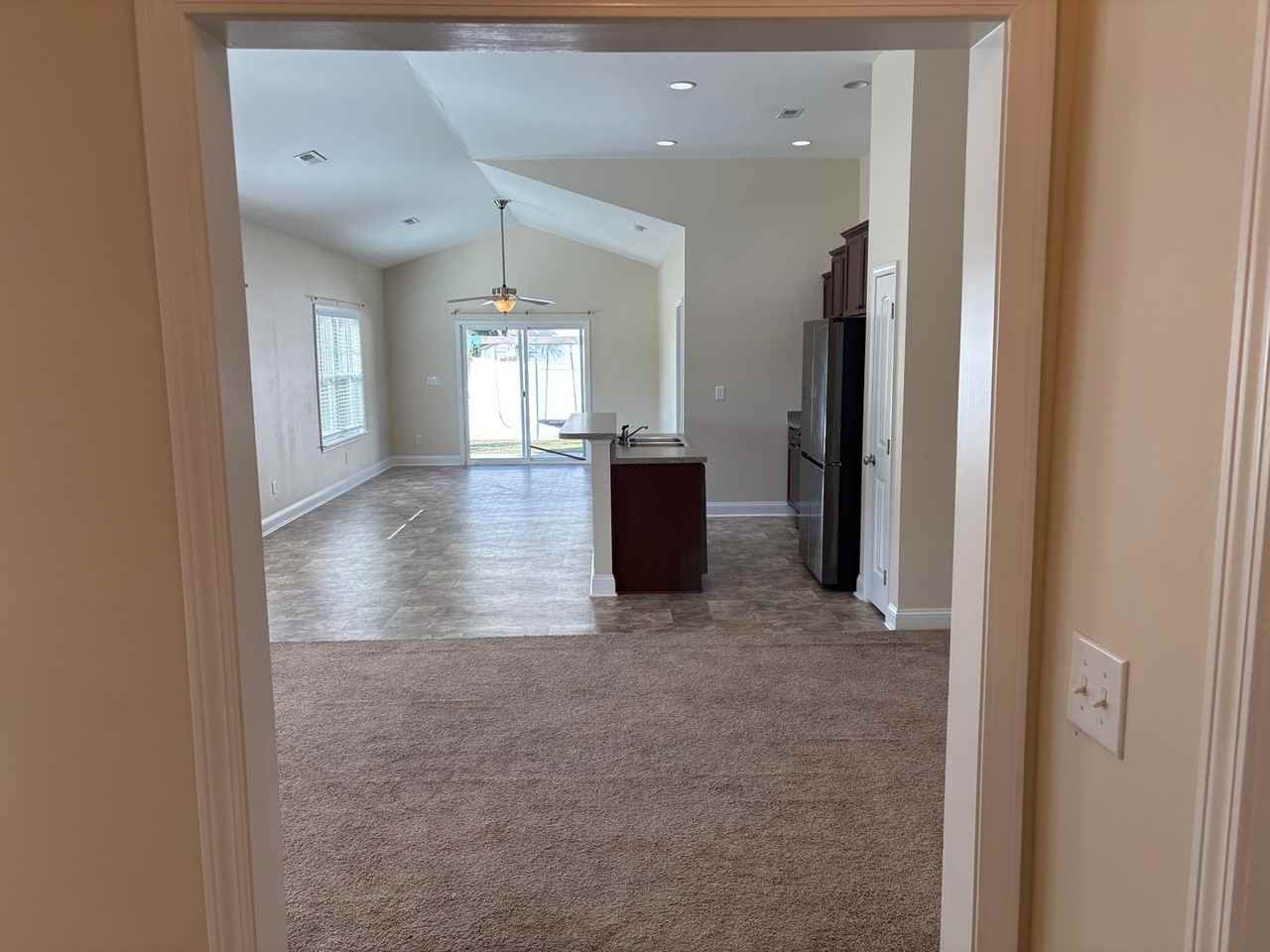 292 Clearwater Dr - Photo 5 of 34