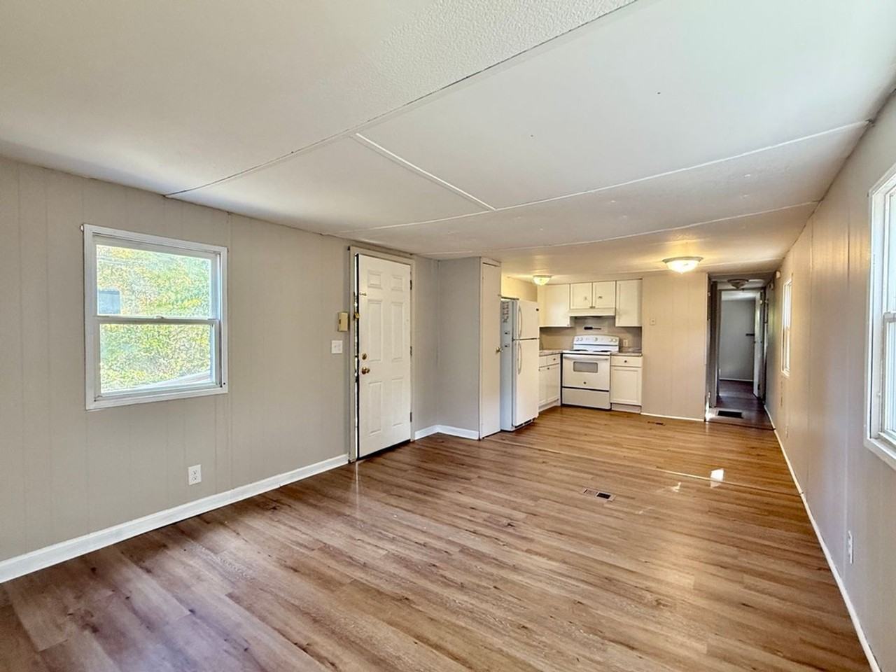 6415 Magnolia Dr - Photo 4 of 21