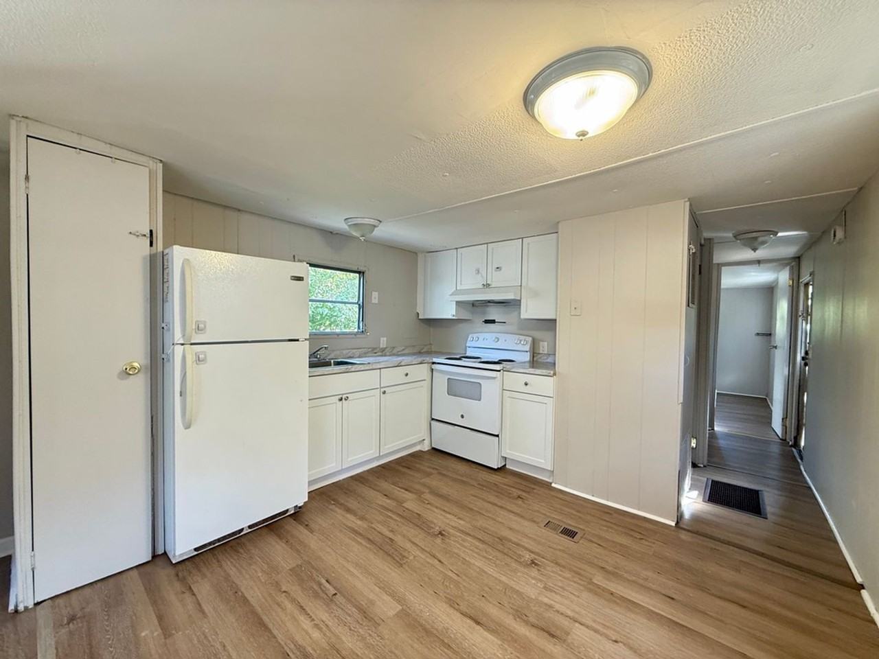 6415 Magnolia Dr - Photo 7 of 21