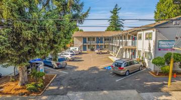 featured image of 3933 Southeast Francis Street