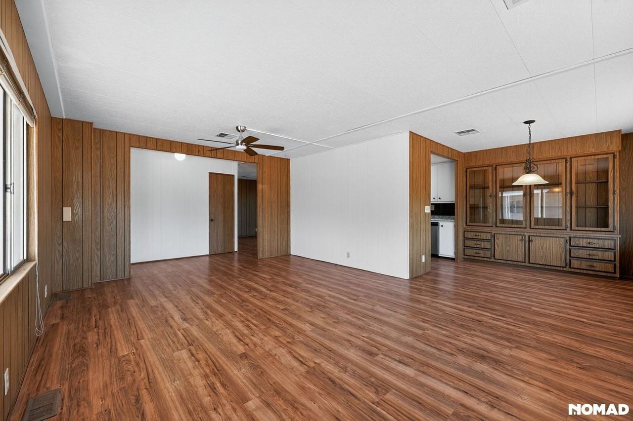 8136 E Cactus Dr - Photo 3 of 32