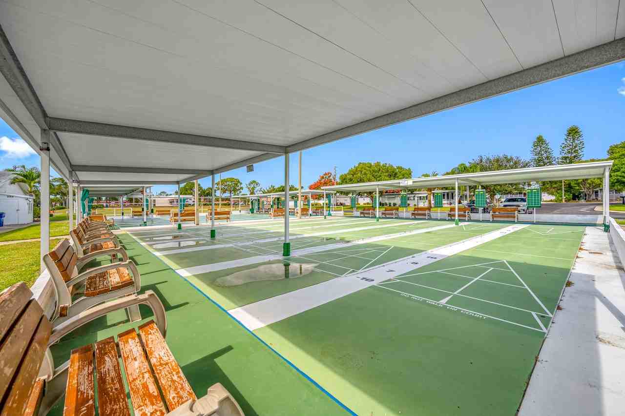 Lake Tarpon Apartments - Photo 5 of 50